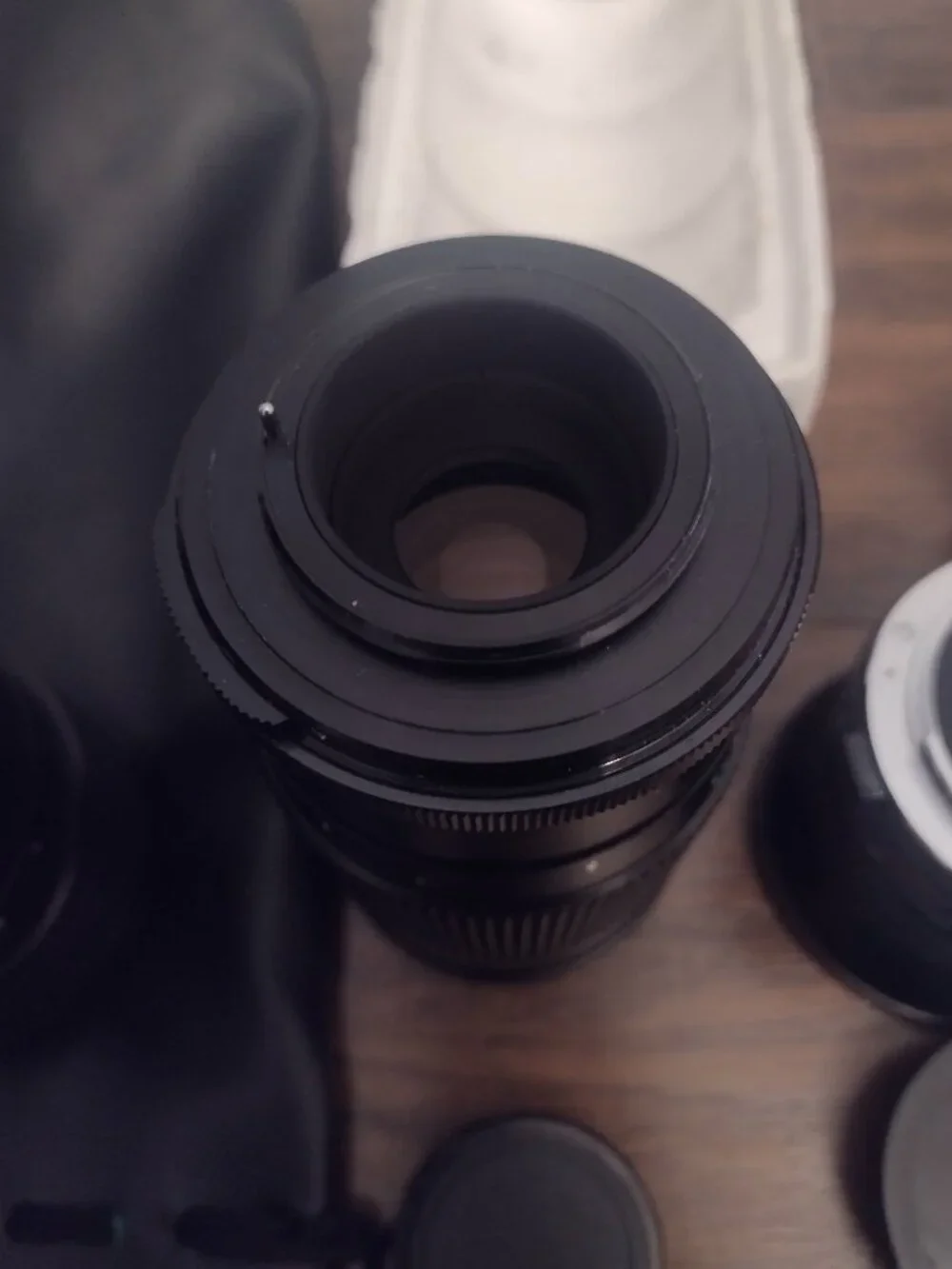 Lot of 4 Vivitar camera lenses, flash, leather bags